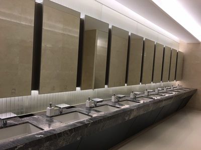 商场洗手台